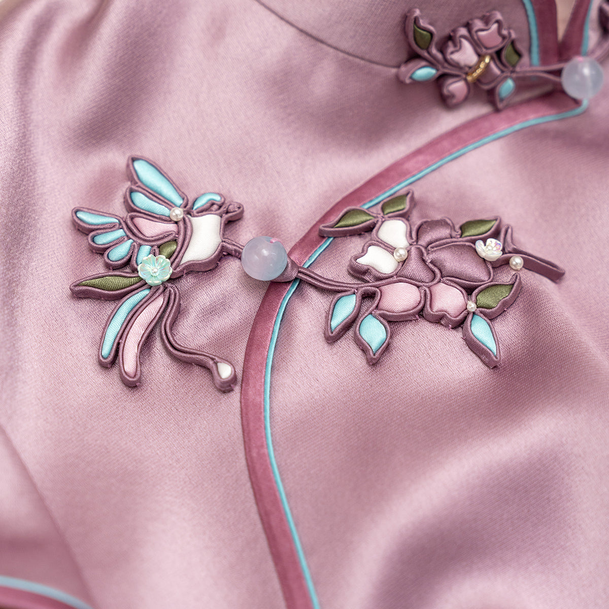 Sacred Bird & Red Camellia	QiPao/Cheongsam