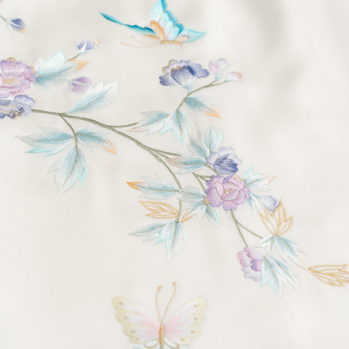 Misty Violet Hibiscus Bloom QiPao/Cheongsam