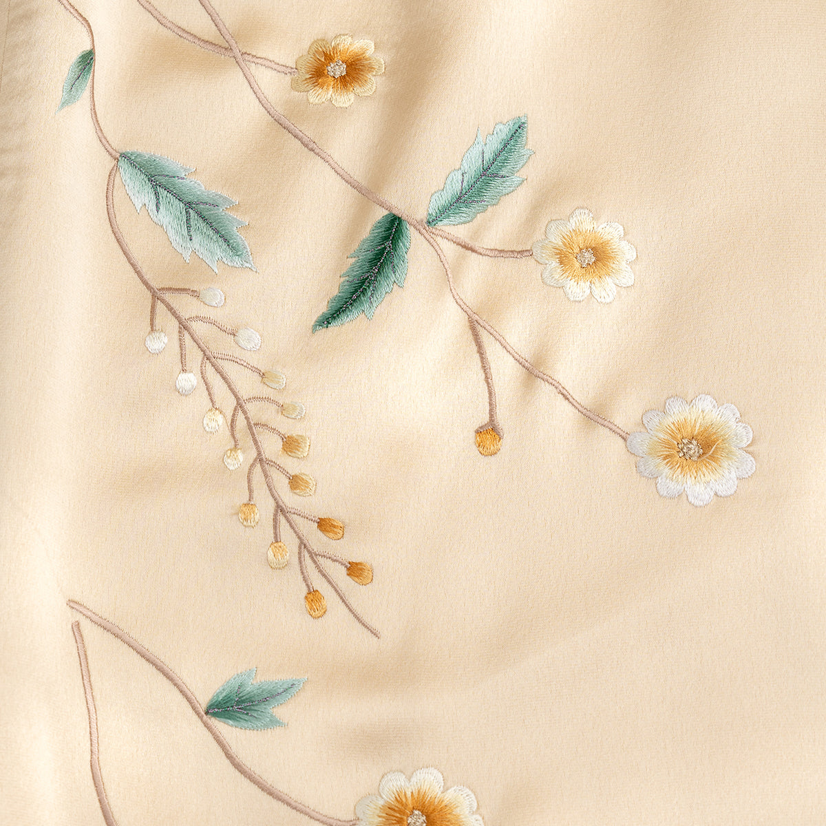 The Amber Cat & Floral Scent QiPao/Cheongsam