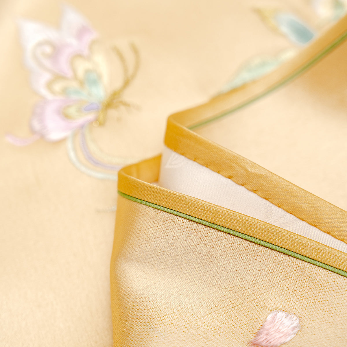 Enchanted Beneath the Peony QiPao/Cheongsam